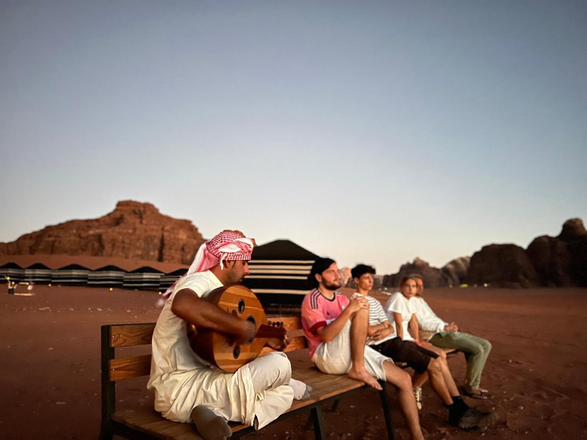 Desert Bird Camp Ram Vadisi Dış mekan fotoğraf
